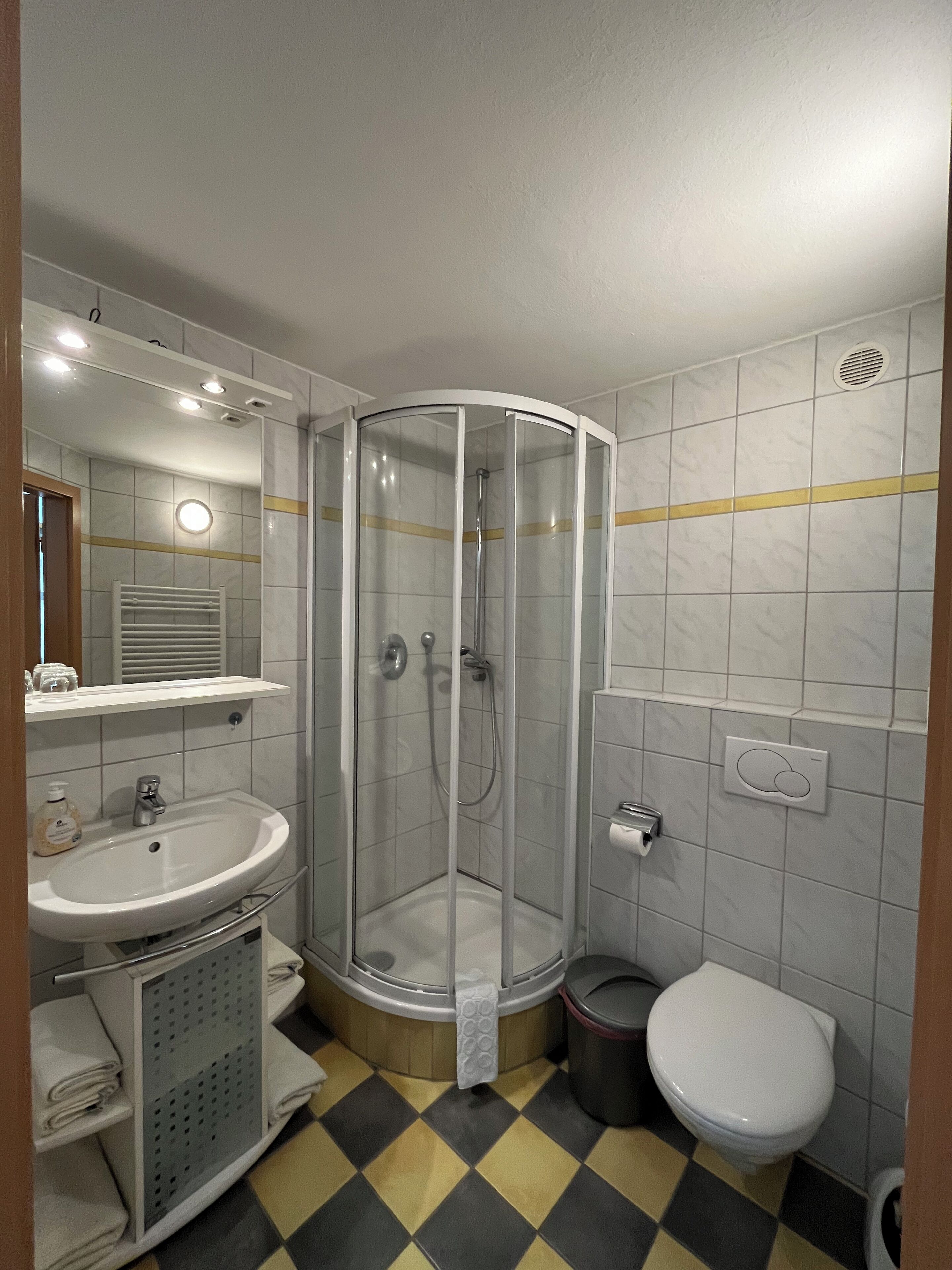 Triple Room | Bathroom