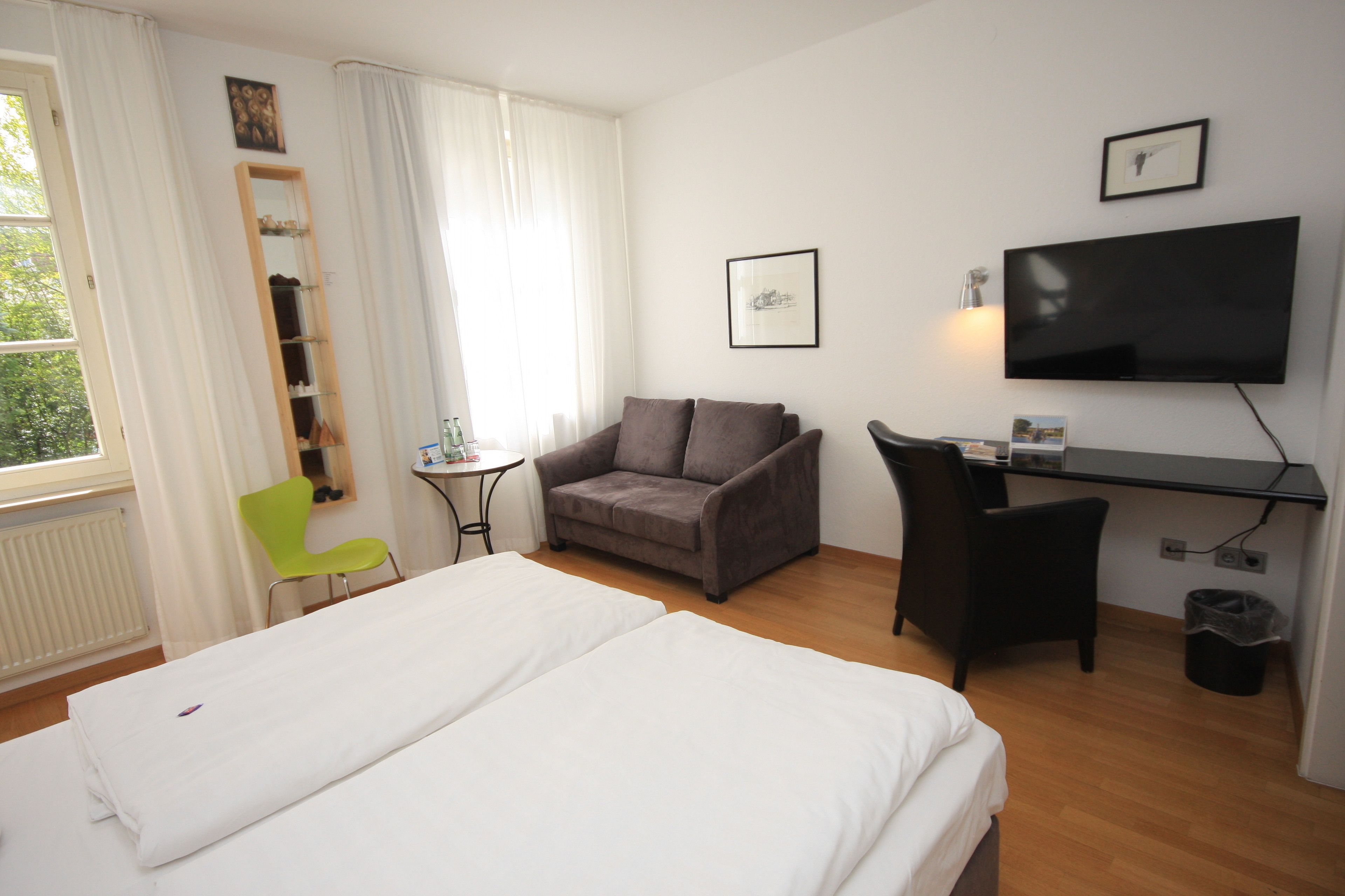 Superior tweepersoonskamer, Meerdere bedden, niet-roken | Hypoallergeen beddengoed, individueel gedecoreerd