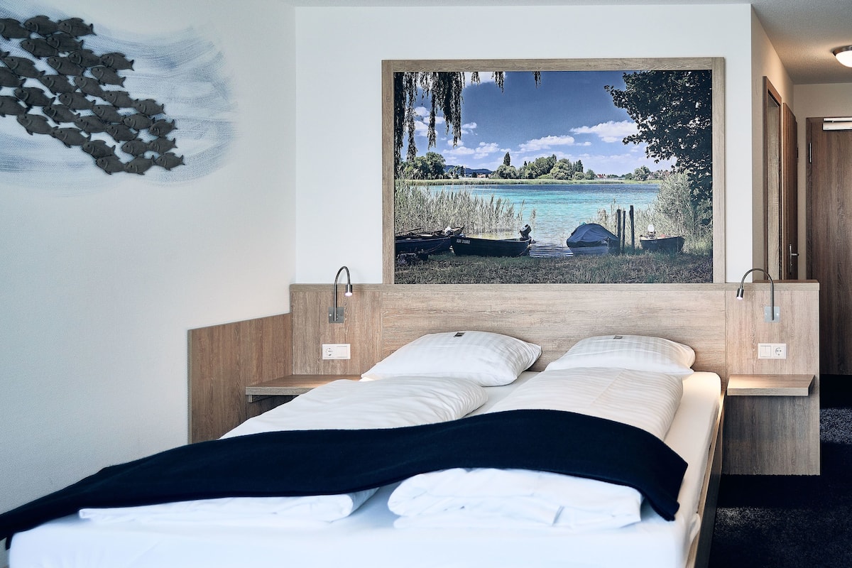 1 bedroom, desk, soundproofing, free wifi