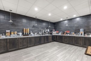 包含每日自助早餐