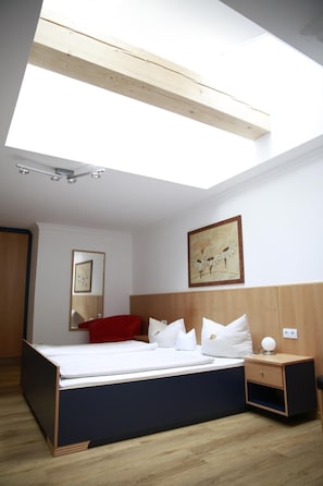 Room - Zur Isar (Plattling)