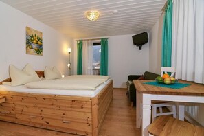 Free WiFi, bed sheets - Gästehaus Sonnenhof Dangl (Bergen)