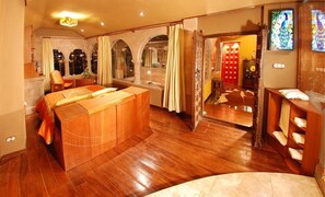 Habitación doble (India) | Wifi gratis y ropa de cama