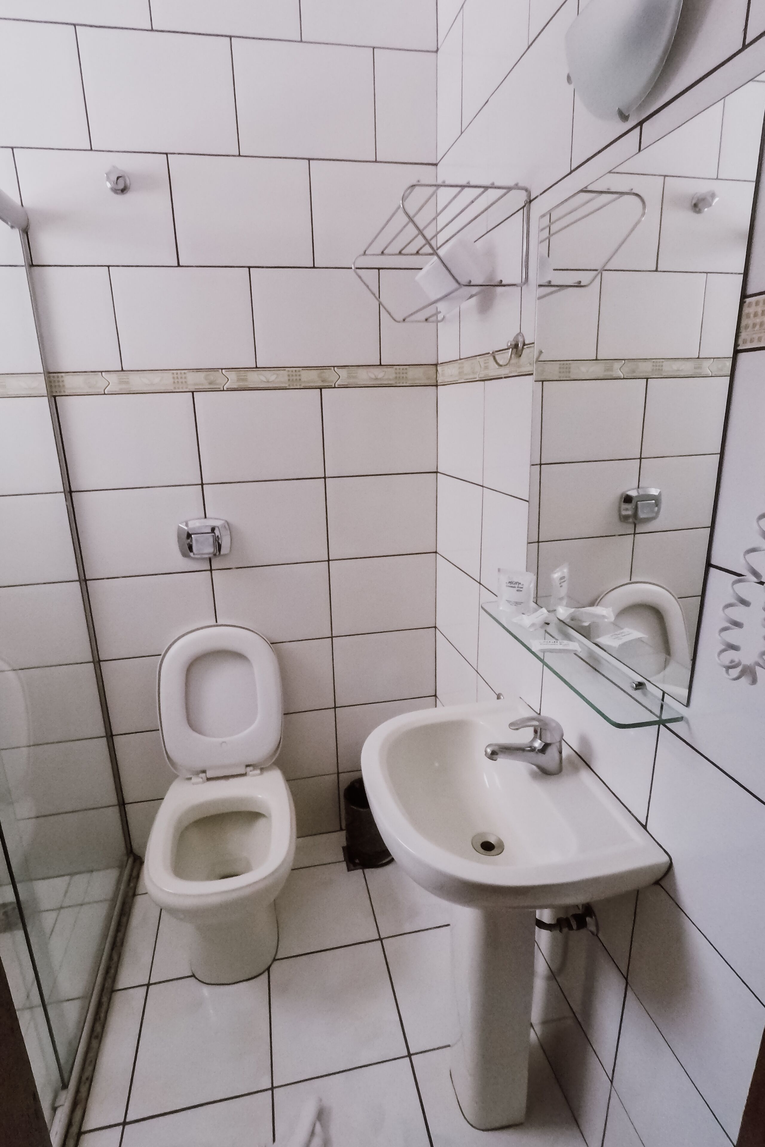 standard double room, 1 double bed, non smoking | bathroom sink