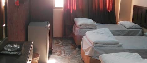 Triple Room, Private Bathroom | Front of property