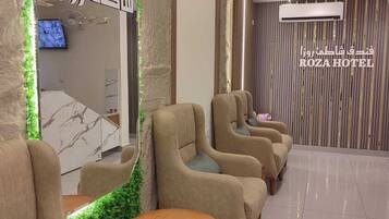 Kamar Triple, kamar mandi pribadi | Bagian depan properti