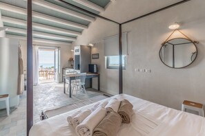 Suite Junior, terrasse | Équipements de la chambre