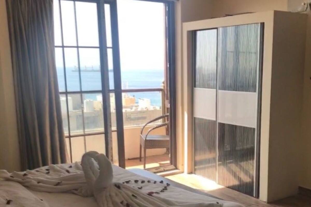 Deluxe Double or Twin Room, Sea View | Desk, free WiFi, bed sheets