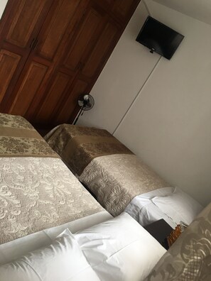 Familienapartment, 2 Schlafzimmer, Erdgeschoss | Ausblick vom Zimmer