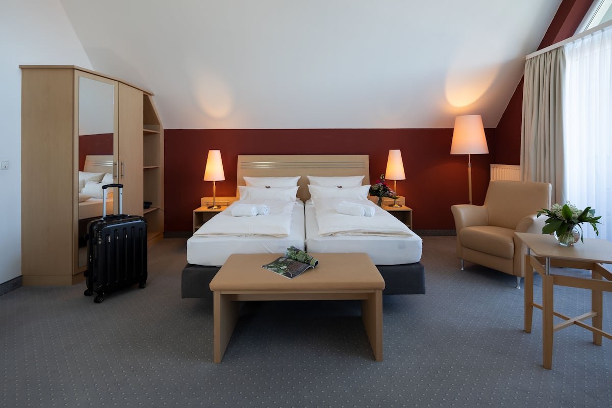 1 bedroom, premium bedding, in-room safe, individually decorated
