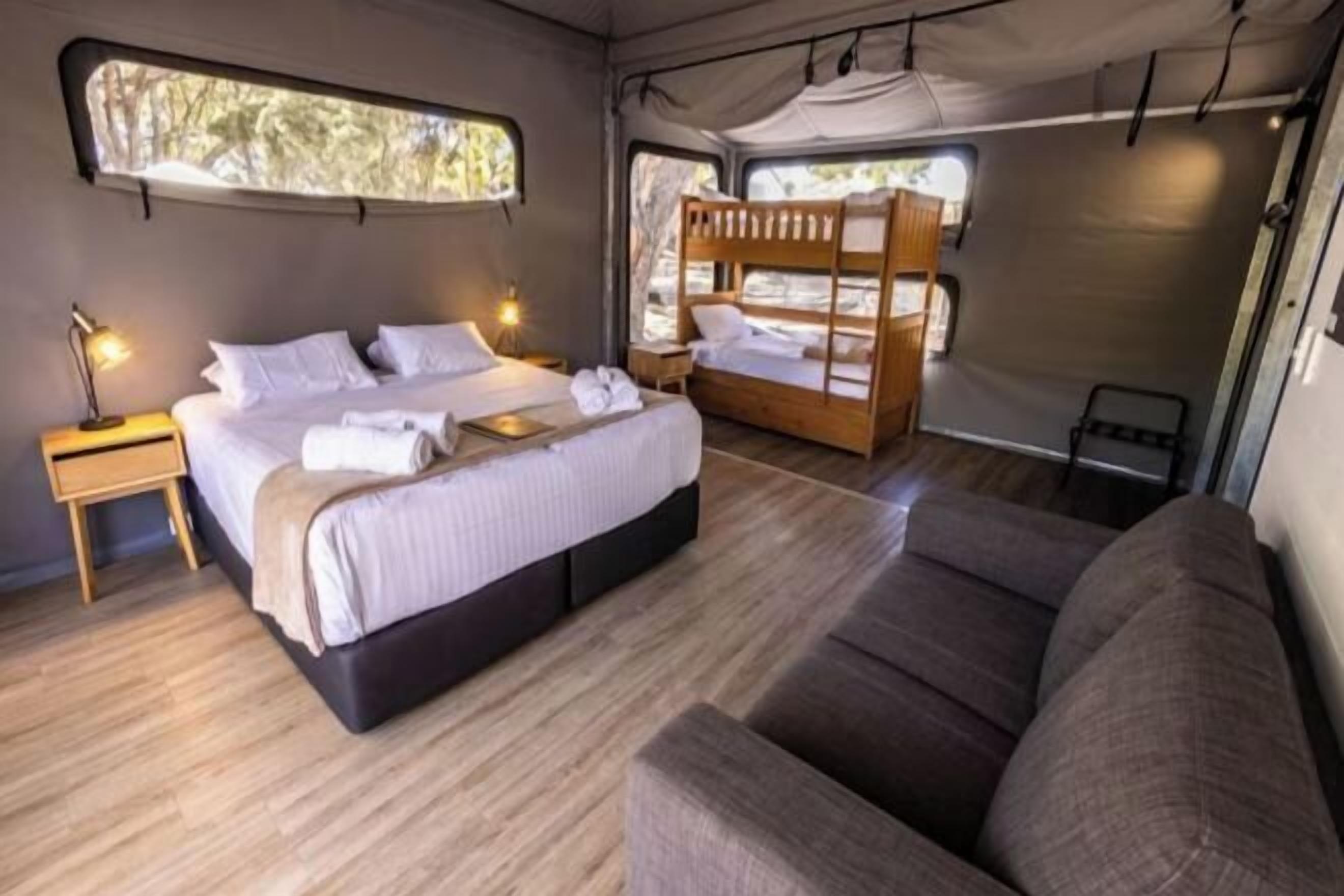 Wifi gratis y ropa de cama 