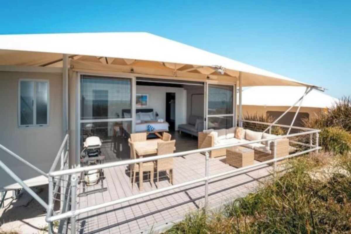 Deluxe Tent - Adults Only