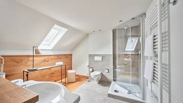Kamar Superior | Kamar mandi | Shower, pengering rambut, jubah mandi, dan sabun