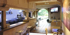 Bar (on property) - LOS Guardeses (Medio Cudeyo)