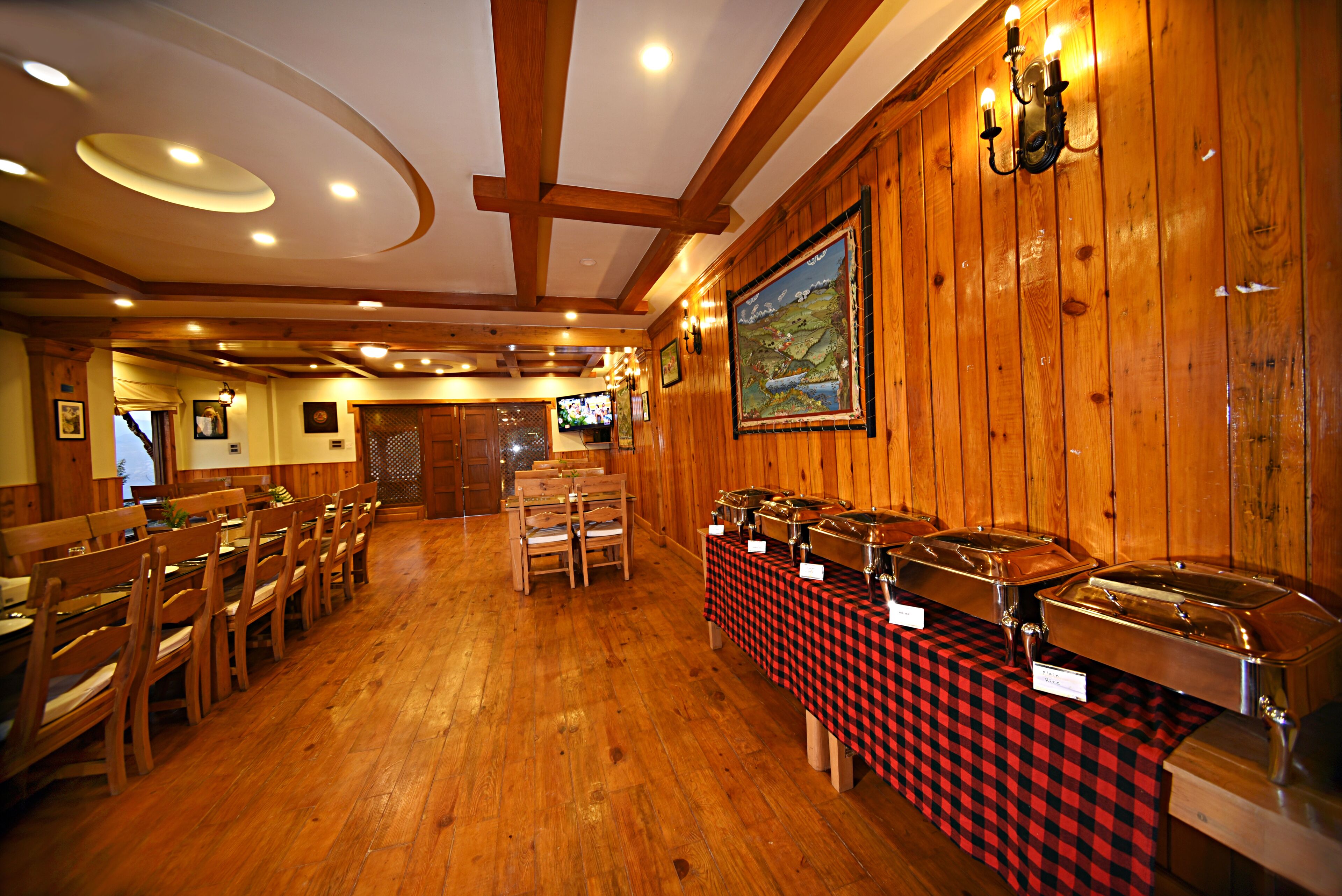 Daily English breakfast (USD 10 per person)