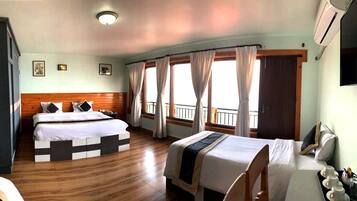 Chambre Quadruple Familiale, vue montagne