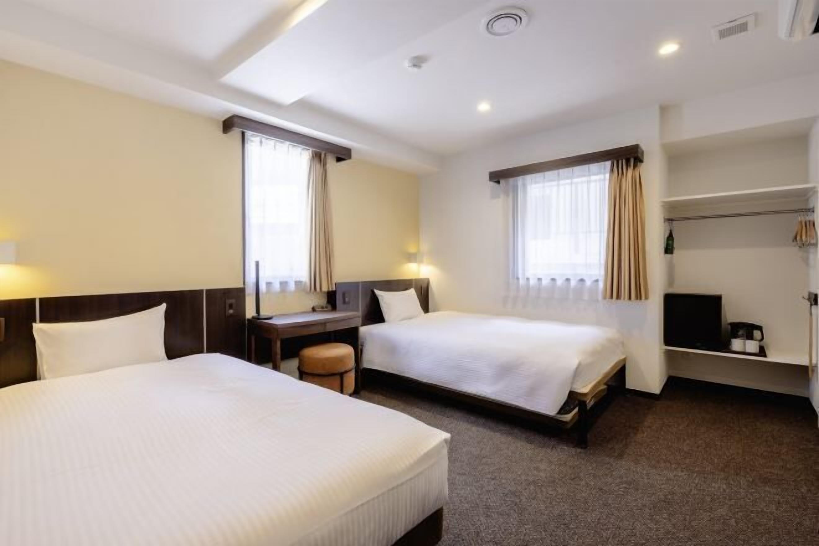 In-room safe, blackout drapes, soundproofing, free WiFi