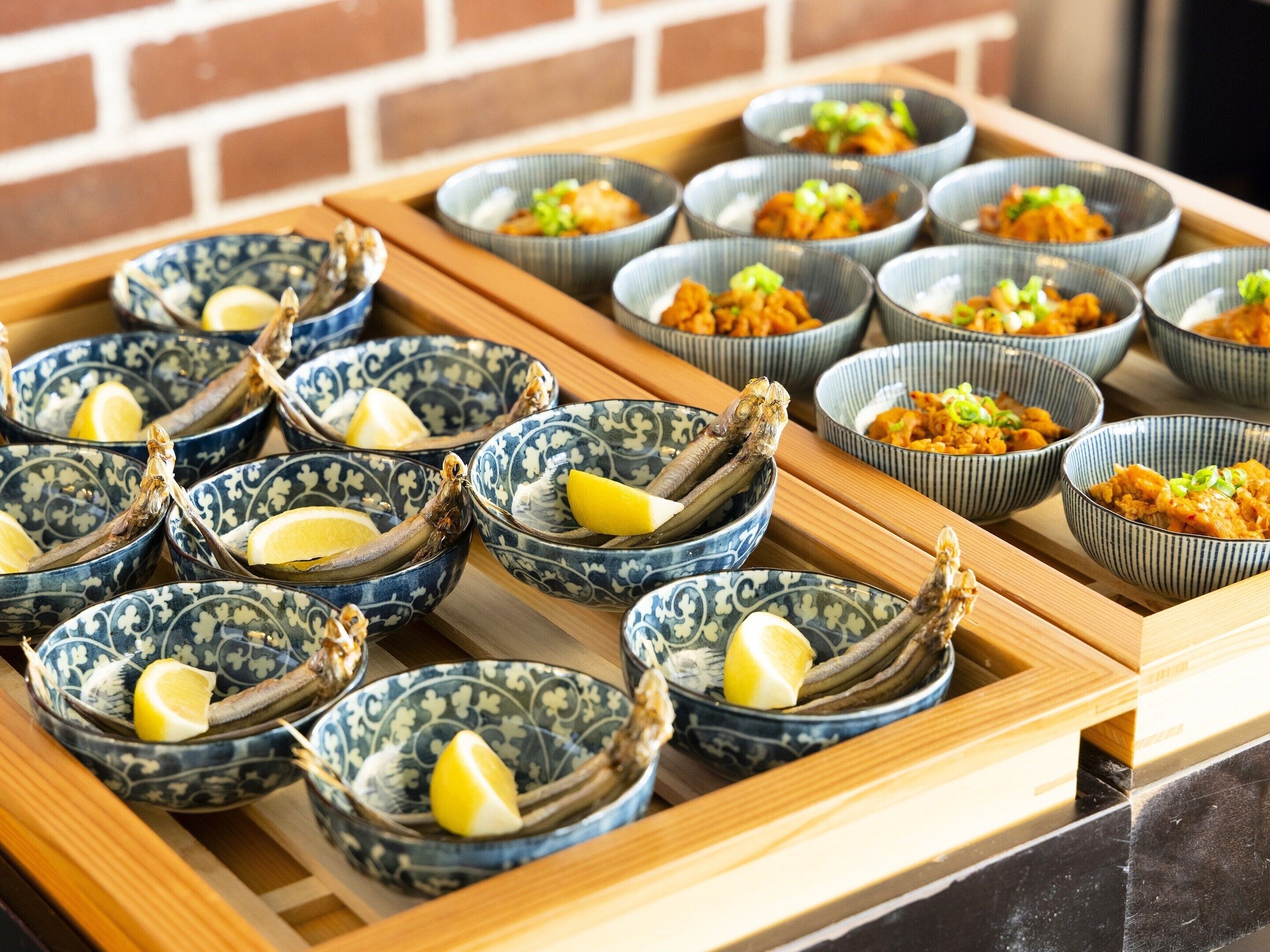 daily self-service breakfast (jpy 1500 per person)