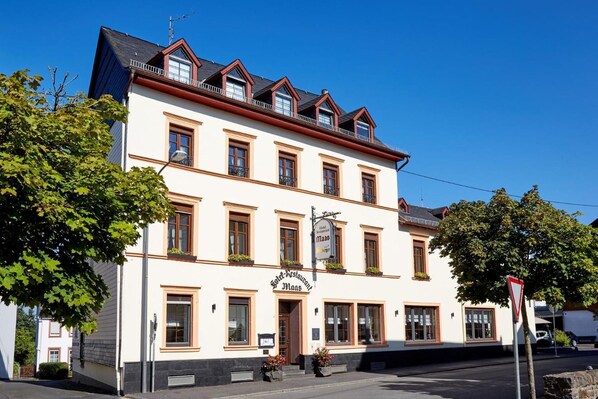Exterior - Hotel-Restaurant Maas (Lutzerath)