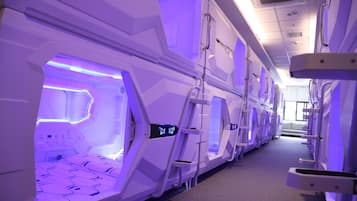 In-room safe, free WiFi, bed sheets