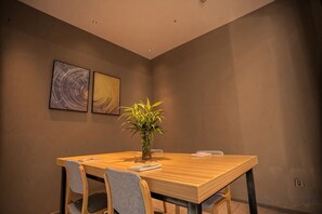 Unclassified image, 3 of 77, button - Homeinn · neo (Qingdao Chengyang Zhengyang Middle Road Wanxianghui) (Qingdao)