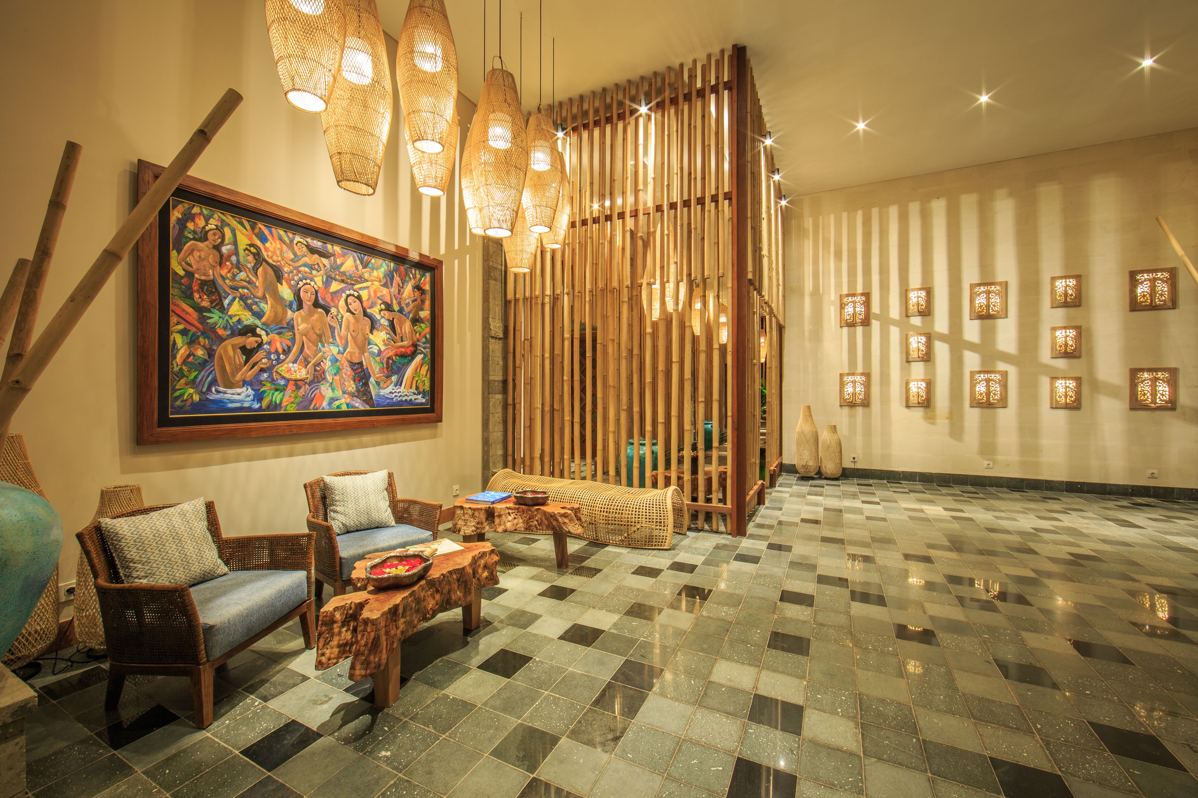 couples treatment room(s), hot tub, aromatherapy, hot stone massages