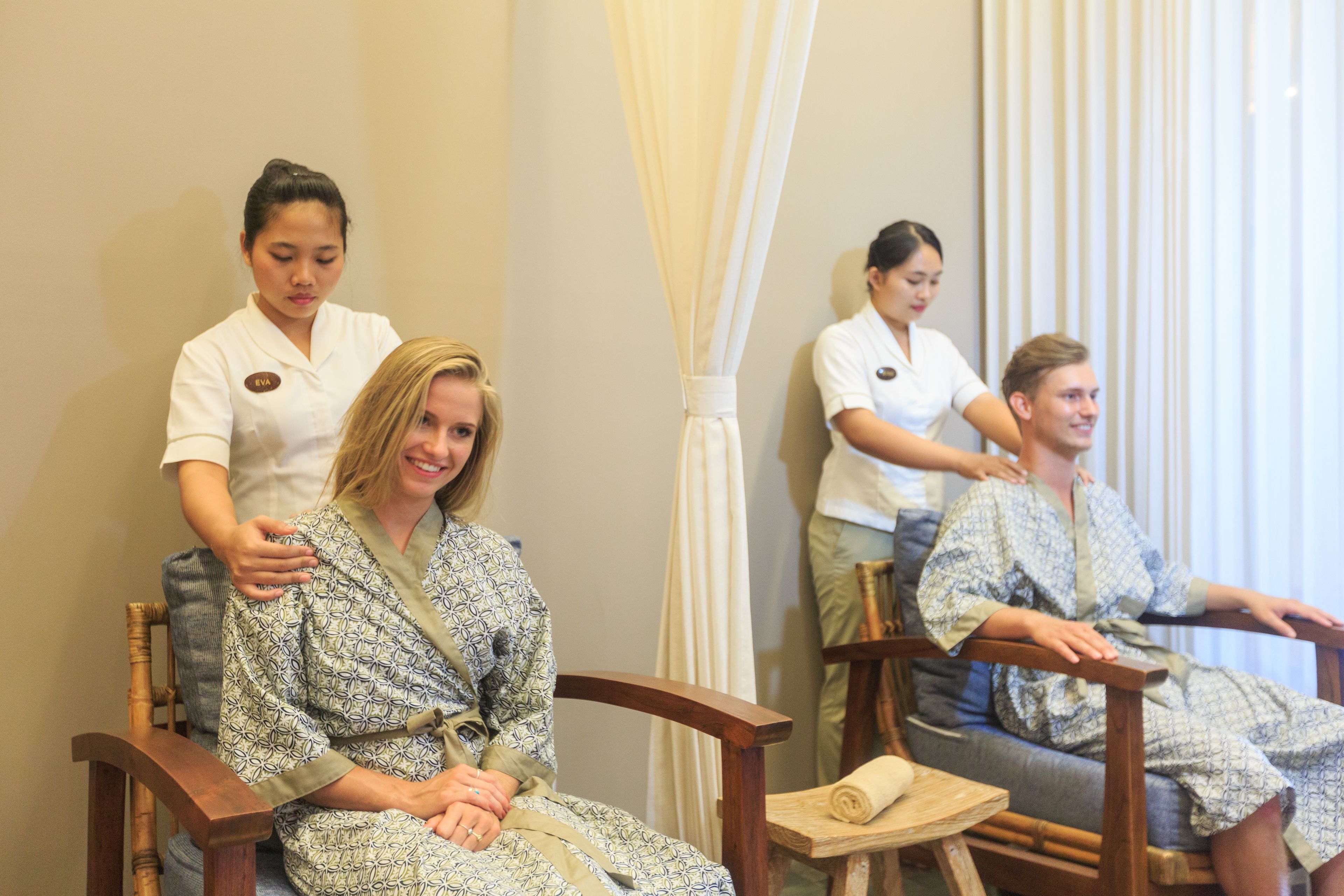 couples treatment room(s), hot tub, aromatherapy, hot stone massages