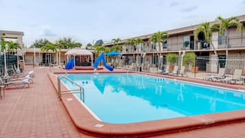 Piscina externa