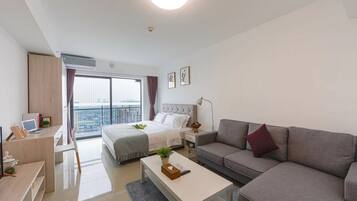 Deluxe-Doppelzimmer | Schreibtisch, Verdunkelungsvorhänge, Bügeleisen/Bügelbrett