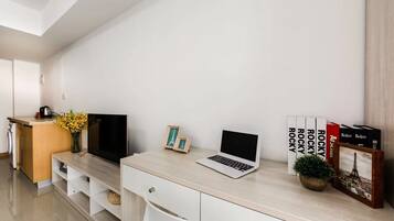 Deluxe-Doppelzimmer | Schreibtisch, Verdunkelungsvorhänge, Bügeleisen/Bügelbrett