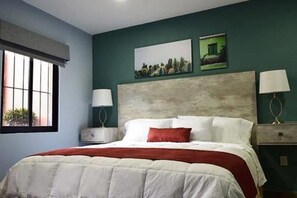 Quarto premier, 1 quarto (Plus) | Cofres nos quartos, escrivaninha, Wi-Fi de cortesia, roupa de cama