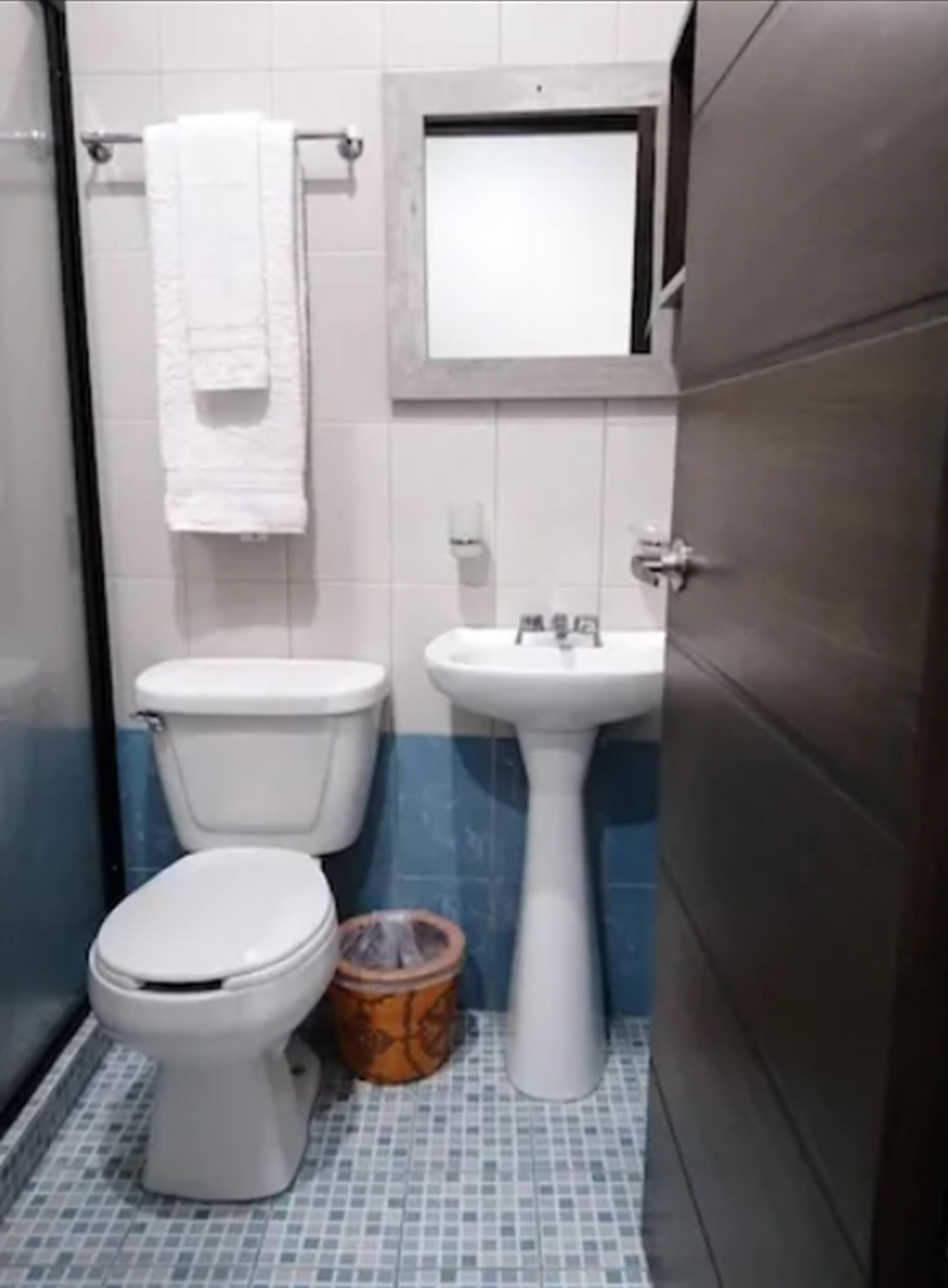 superior double room, 1 bedroom | bathroom | shower, free toiletries, hair dryer, towels