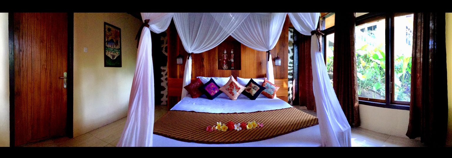 Design Room, Non Smoking, Mountain View | In-room safe, individually decorated, desk, bed sheets