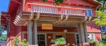 Lady Geneva Bed and Breakfast