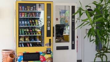 Snack bar