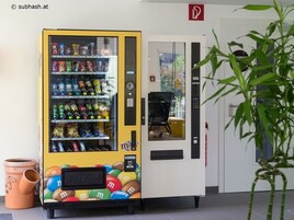 Snack bar