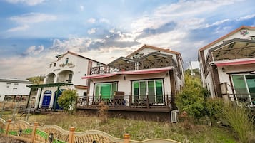 施設の正面