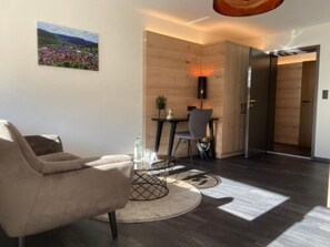 Coffres-forts dans les chambres, bureau, Wi-Fi gratuit