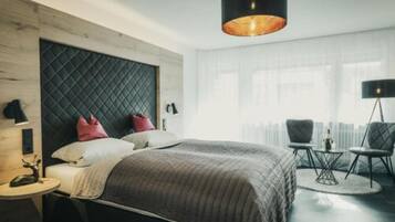 Zimmersafe, Schreibtisch, kostenloses WLAN