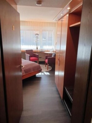 Kostenlose Toilettenartikel, Haartrockner