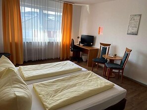 Room - Hotel Sonne Haus 1 (Idstein)