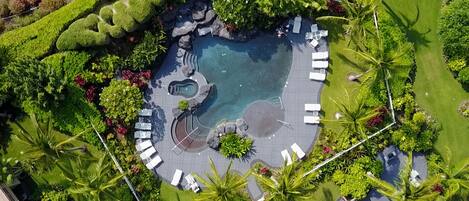 Waikoloa Beach Villas Unit J23 2 Bedroom 2 Bath Golf View | Living area | 32-inch TV with cable channels