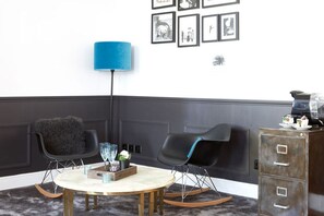 Suite – superior, eget bad, hageutsikt | Lounge