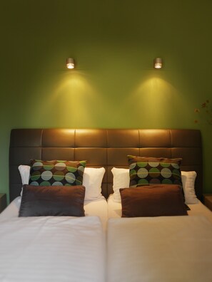 Standard Double Room, Ensuite, Garden View - Trafohaus am Kaiserbahnhof (Bruehl)