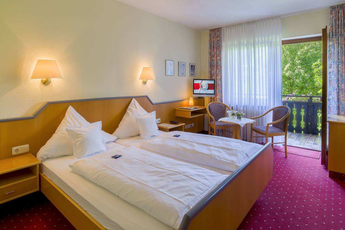 Economy-Doppelzimmer, 1 Doppelbett, Nichtraucher, Gartenblick