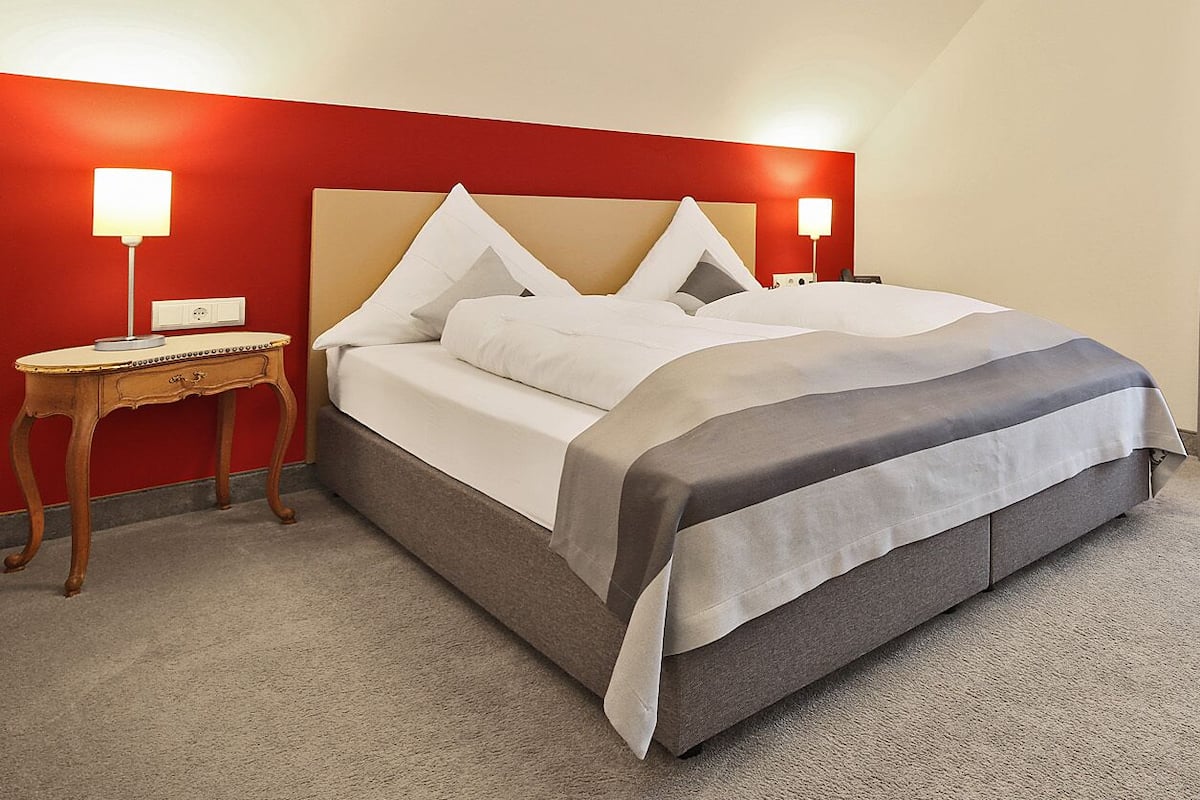Comfort Double Room | In-room safe, cribs (surcharge), individually decorated