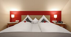 经典�双人房 | 客房内保险箱、特色装修、特色家居、婴儿床