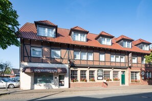 Fachada de la propiedad