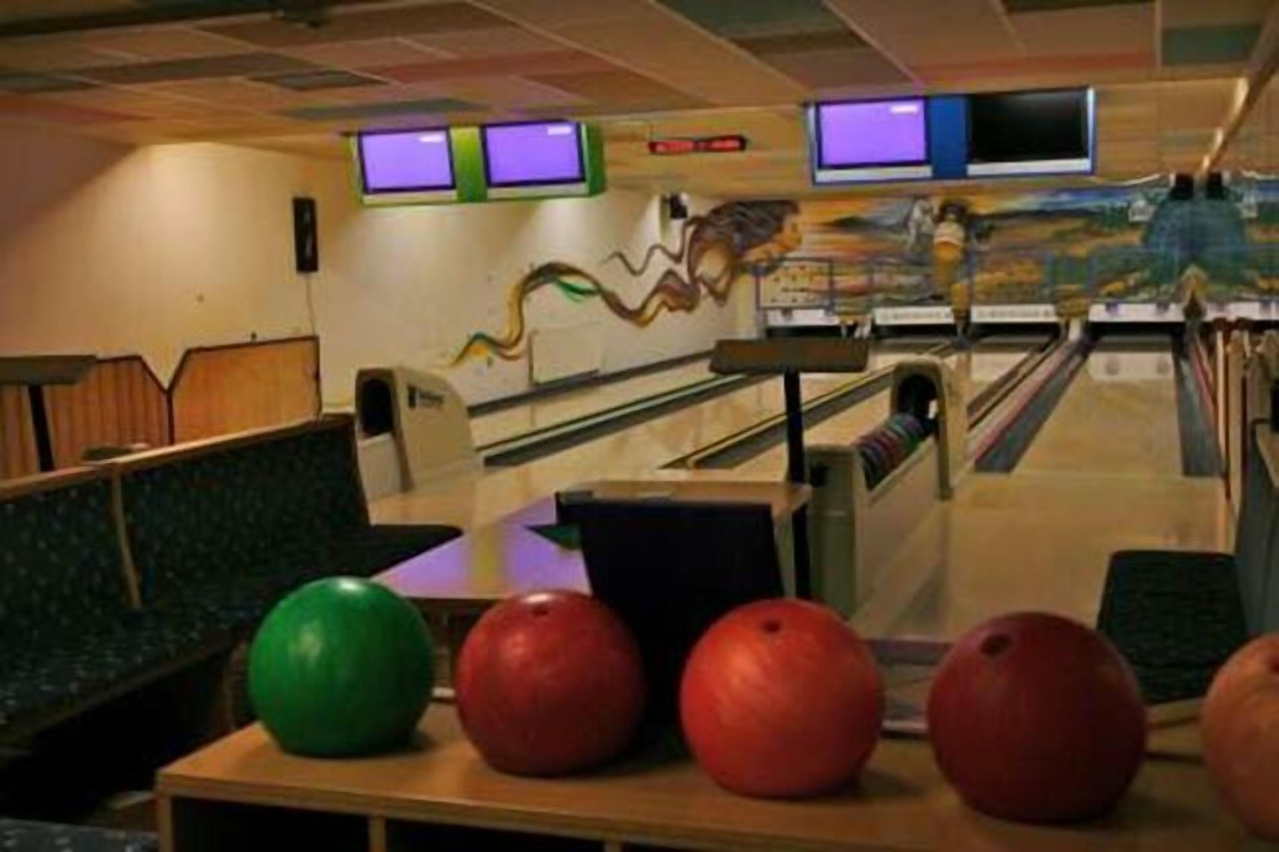 Bowling