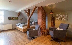 Double Room | Free WiFi, bed sheets